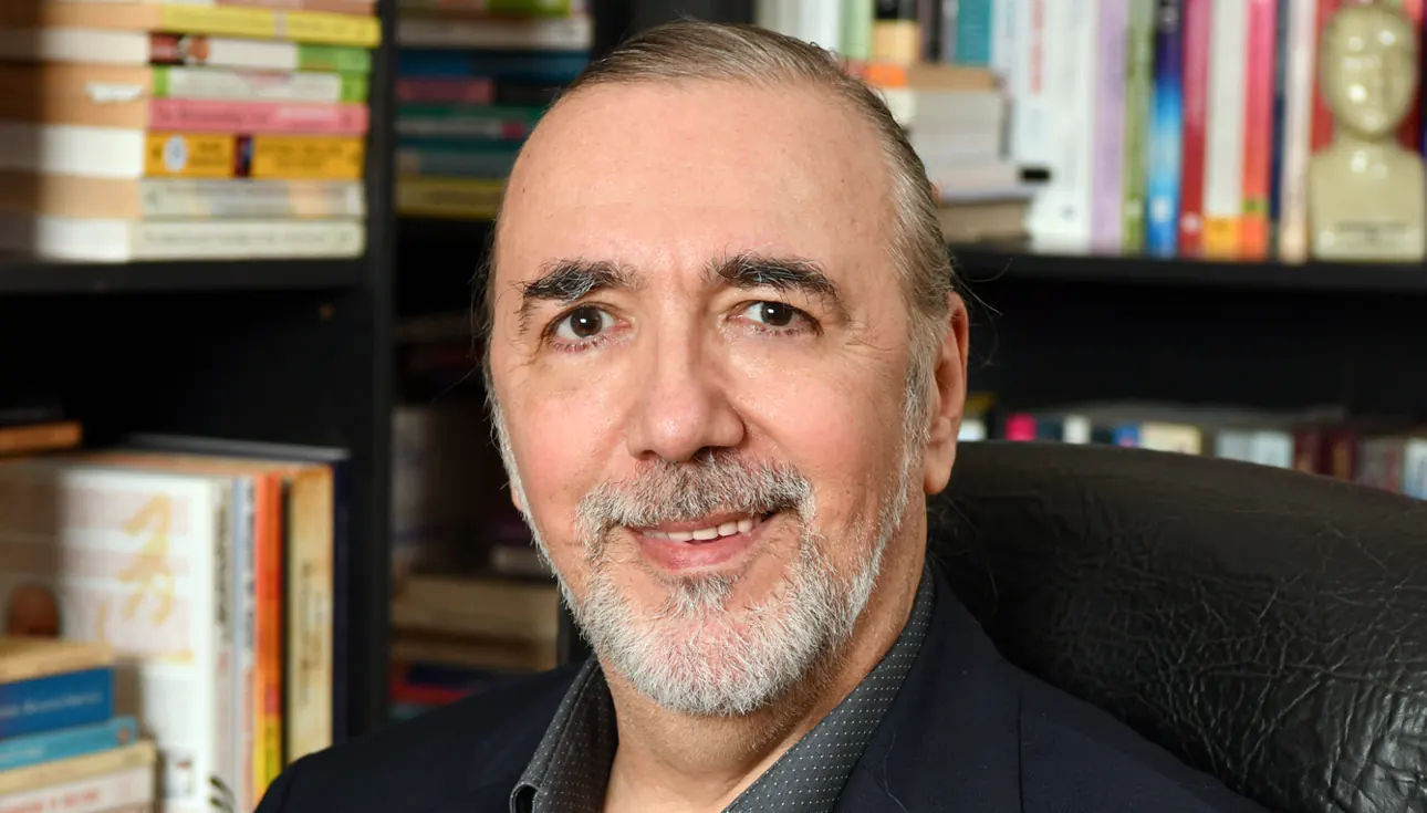 Daniel Bichiș, Psihologul Banilor